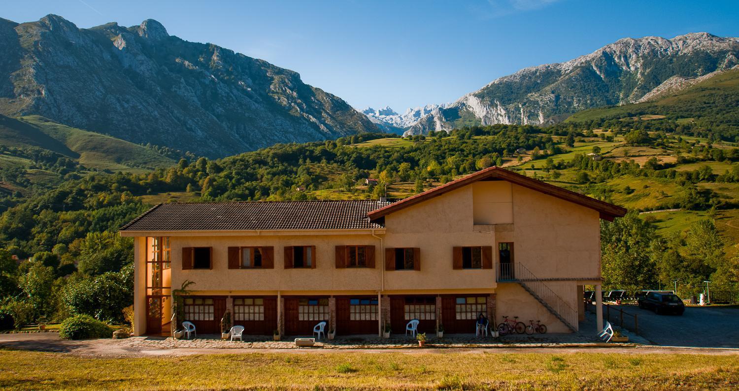 Hotel Torrecerredo Arenas De Cabrales Luaran gambar